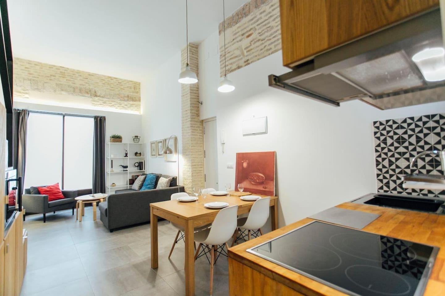 Amplio Apartamento De Diseno Precioso De Estilo Sevillano En Pleno Centro Екстер'єр фото